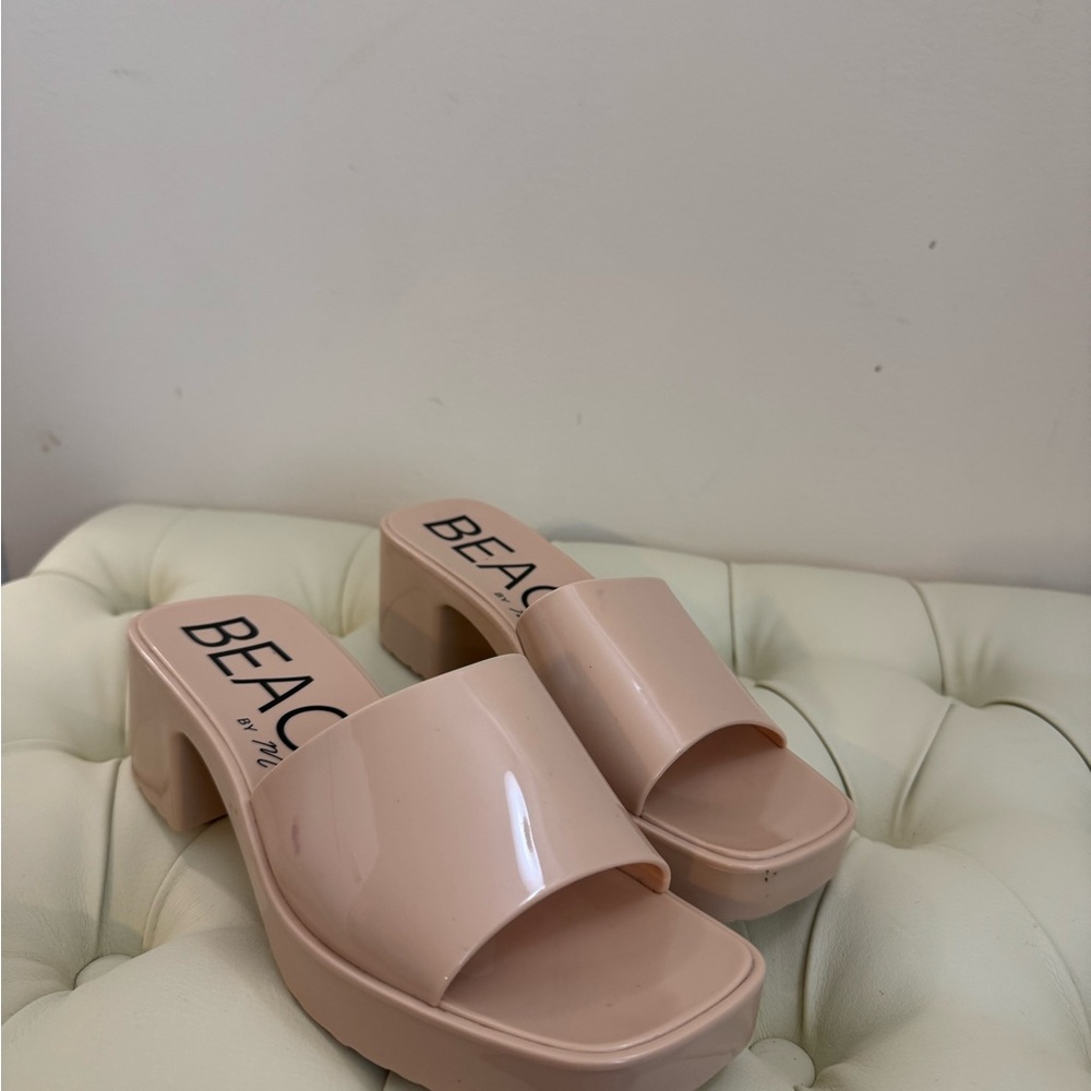Women's Cream Slide Sandals